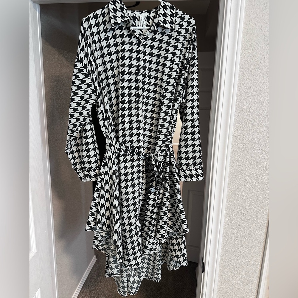 Houndstooth Black and White Long Sleeve Dress